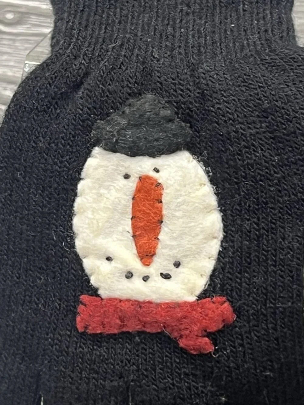 Women’s Black Knit Stretch Winter Gloves with Primitive Snowmen Applique